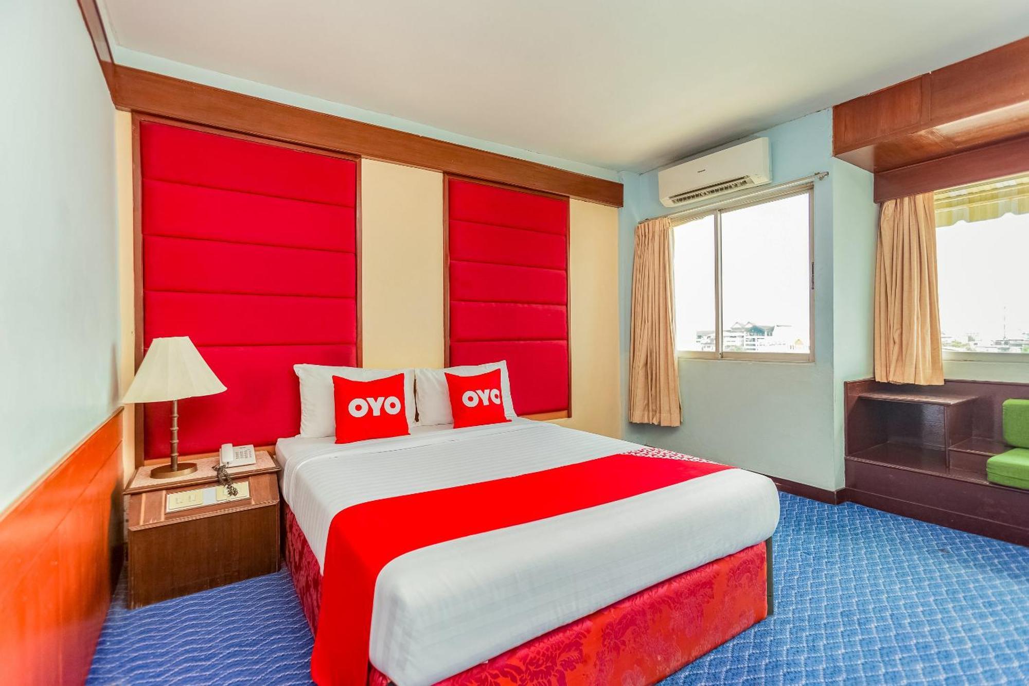 Oyo 441 Grand Thara Hotel Surat Thani Exterior foto