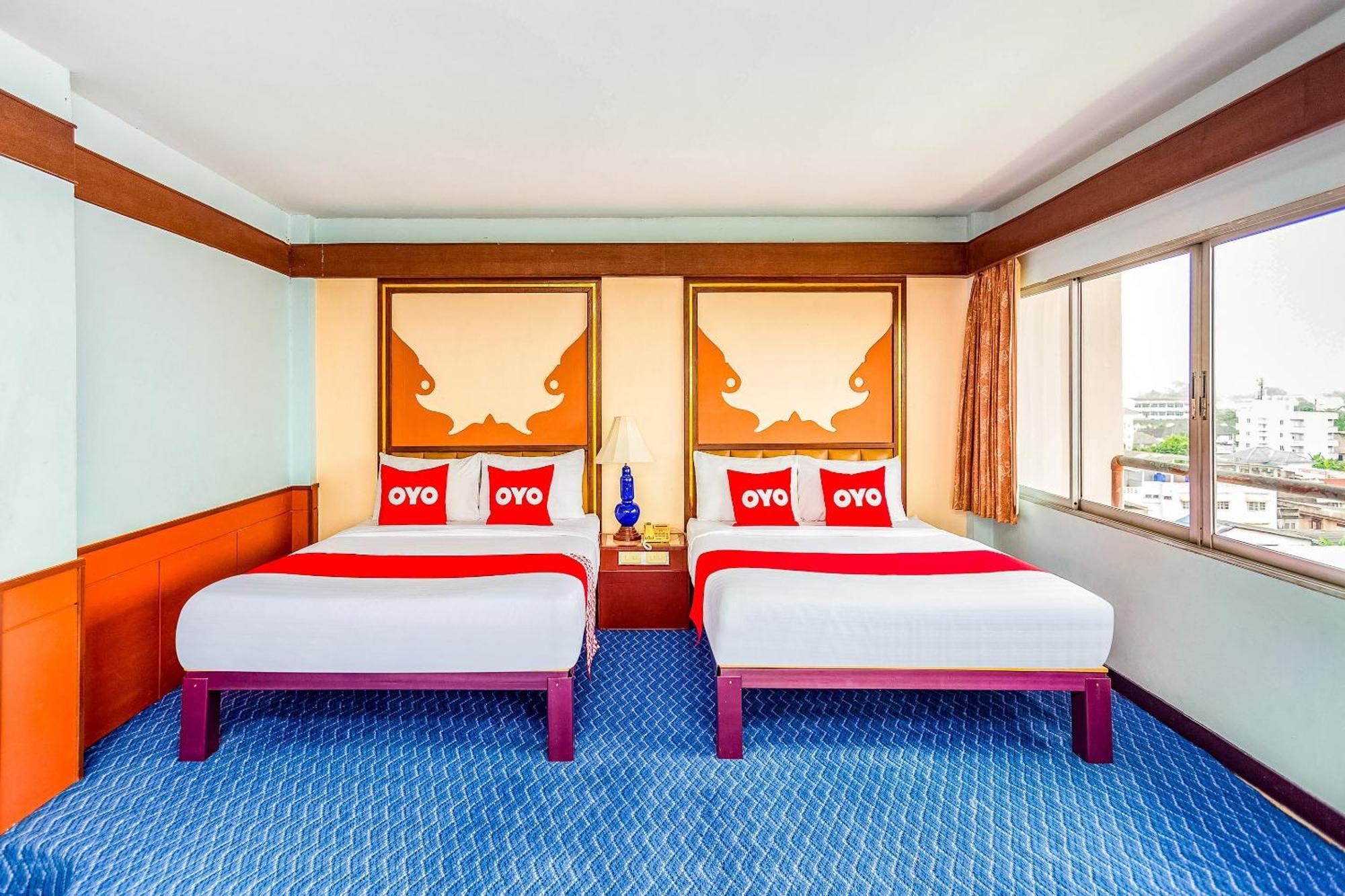 Oyo 441 Grand Thara Hotel Surat Thani Exterior foto